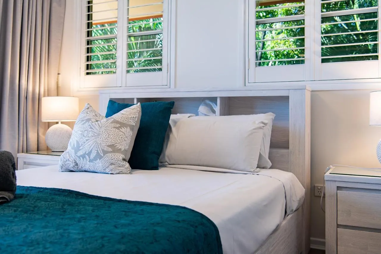 Sea Views On Shingley Apartment Airlie Beach