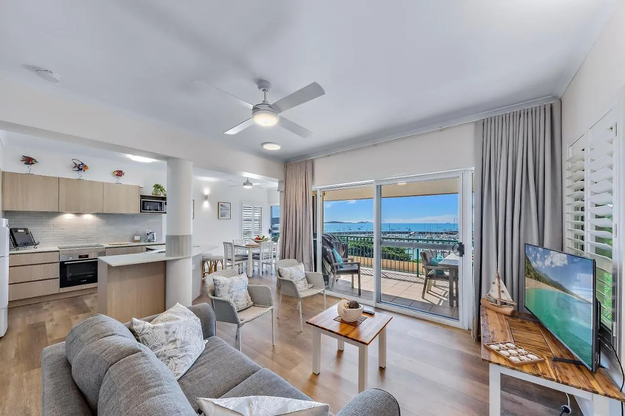 Sea Views On Shingley Apartment Airlie Beach