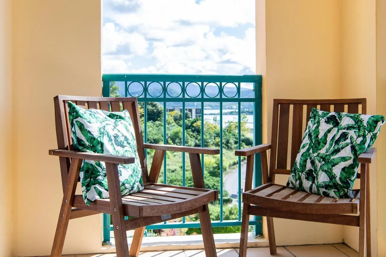 Sea Views On Shingley Apartment Airlie Beach Australia