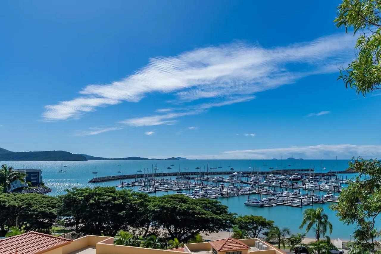 Sea Views On Shingley Apartment Airlie Beach Australia
